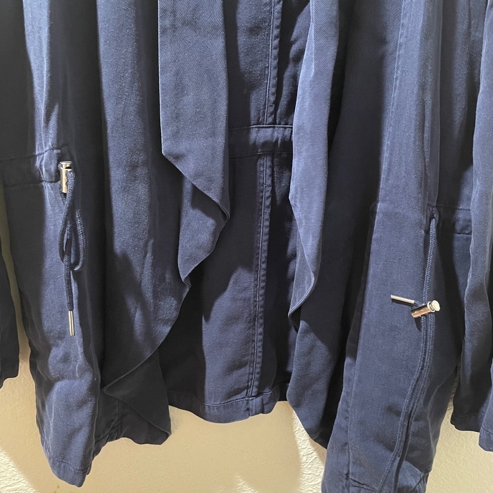 Blue jacket - Picture 6 of 9